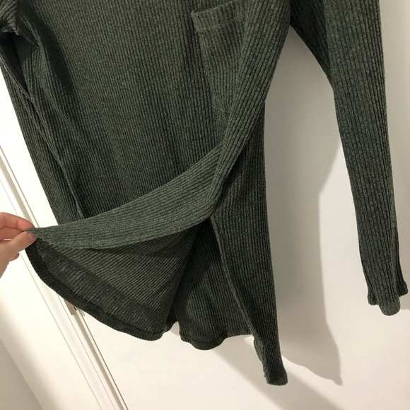 Windsor Green Sweater - Picture 3 of 7